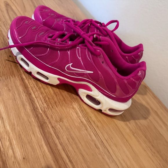 Women’s Nike Airmax TNT - Picture 2 of 3